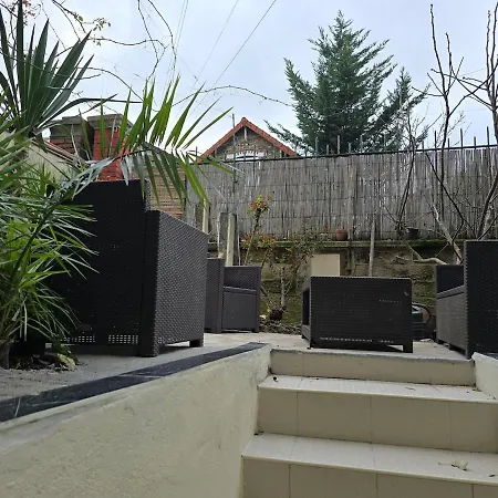 Comfortable Noisy-le-Sec